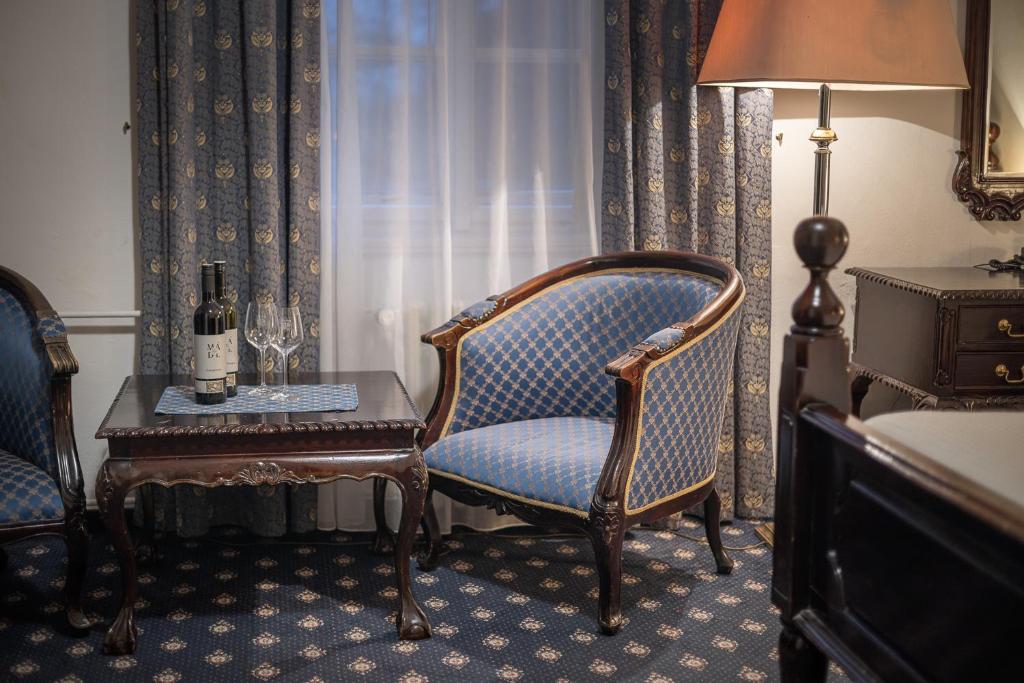 Posezení v ubytování Pytloun Old Armoury Hotel Prague, Stará Zbrojnice