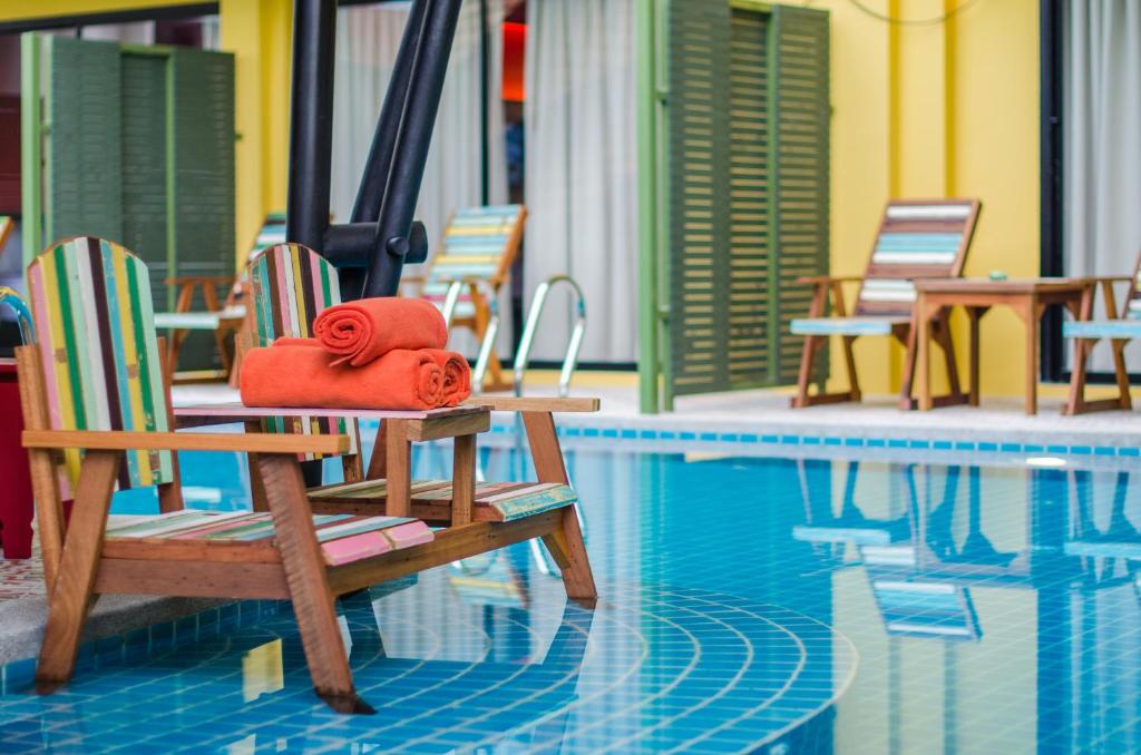 Bazén v ubytování Bhundhari Chaweng Beach Resort Koh Samui - SHA Plus nebo v jeho okolí
