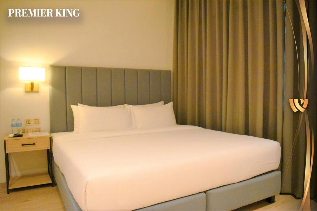 West Prime Hotel - Superior King Room
