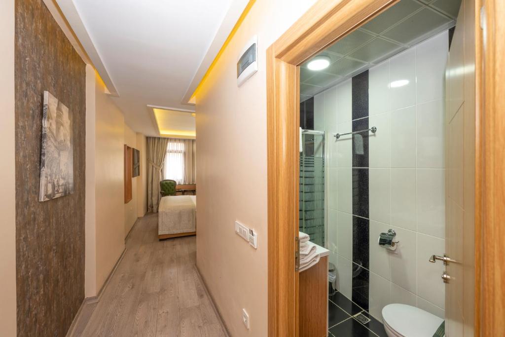 A bathroom at Hotel Devman