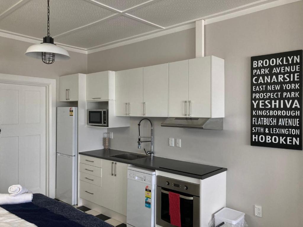 Beach Front Studio Napier - Resim 14