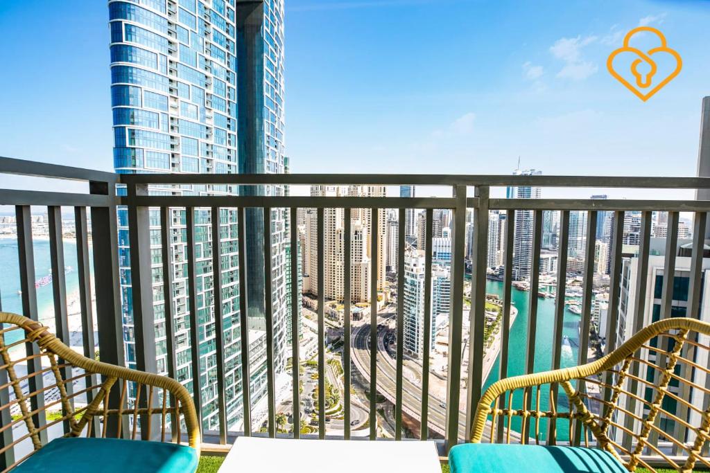 Fotografie z fotogalerie ubytování Keysplease Amazing View 3 BR Apt 5242 Tower, Dubai Marina v Dubaji