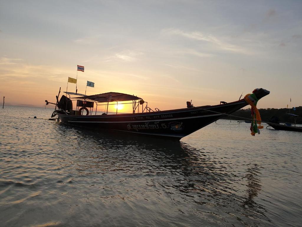 BEACH HOUSE WOODY, Laem Sor – Updated 2023 Prices