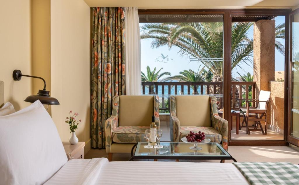 Балкон или терраса в Aquila Rithymna Beach