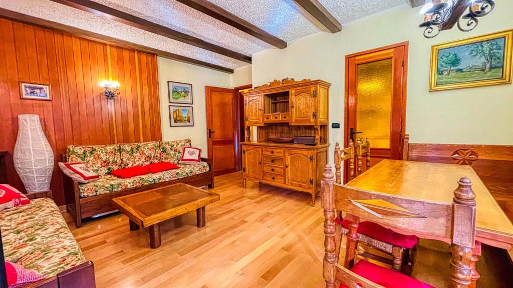 A seating area at Appartamento Des Amis - Affitti Brevi Italia