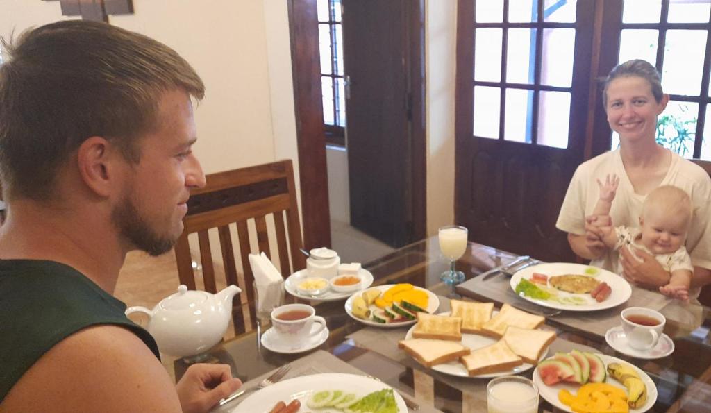 Kandy Bliss Lounge - 14