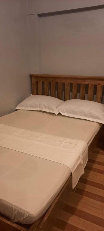 Postel nebo postele na pokoji v ubytování Yana's Place