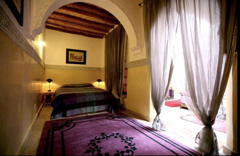 Postel nebo postele na pokoji v ubytování BKAN RIAD MARRAKECH