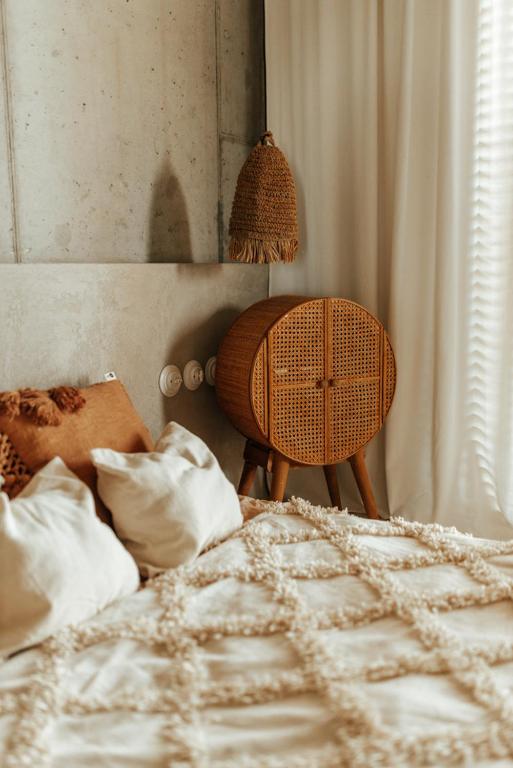 Posteľ alebo postele v izbe v ubytovaní Tulum Apartament - Top Design - PROJECTOR - FREE PARKING - Bath - Spodek - MCK