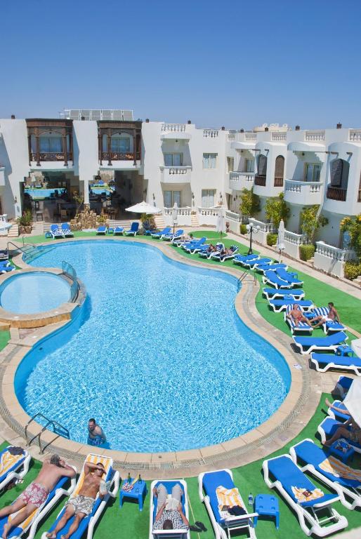 Bazén v ubytování Oriental Rivoli Hotel & Spa nebo v jeho okolí