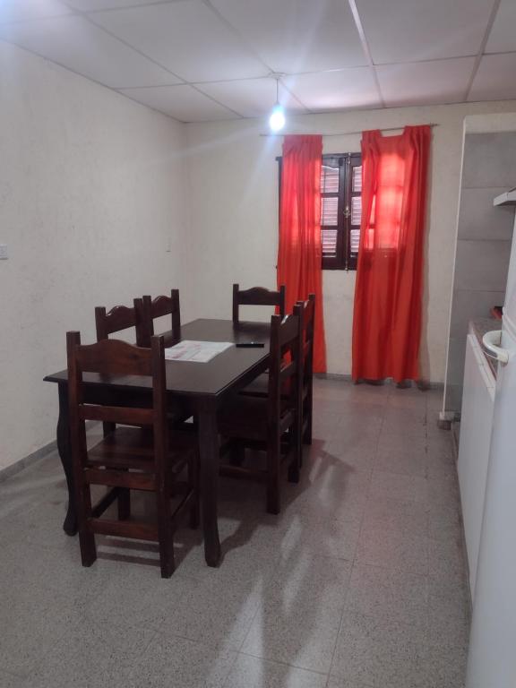 Complejo de Departamentos DON QUIJOTE - Apartamento De Una Habitación