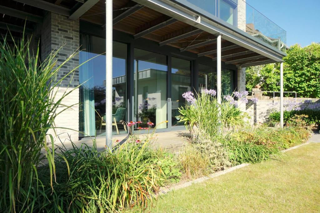 Moderne Ferienwohnung in ruhiger, grüner Lage von Eckernförde - Apartamento Con Terraza