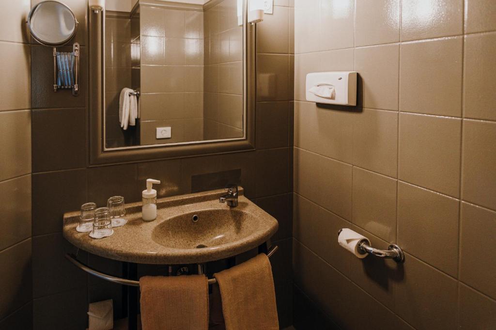 Hotel Piano - Resim 28