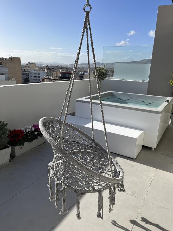 Fotografie z fotogalerie ubytování Athens Acropolis View Penthouse with outdoor Spa v Aténách