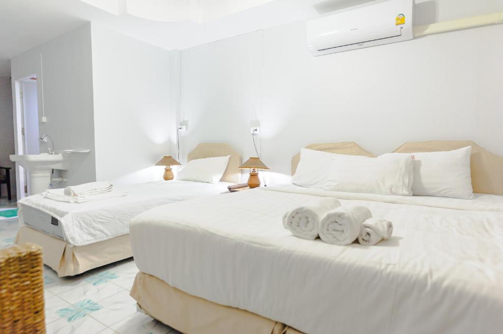 
Triple Room with Balcony
