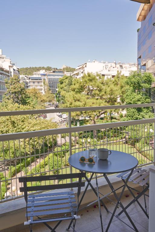 Balkon lub taras w obiekcie Urban Heights 3BD Apt, next to Hilton
