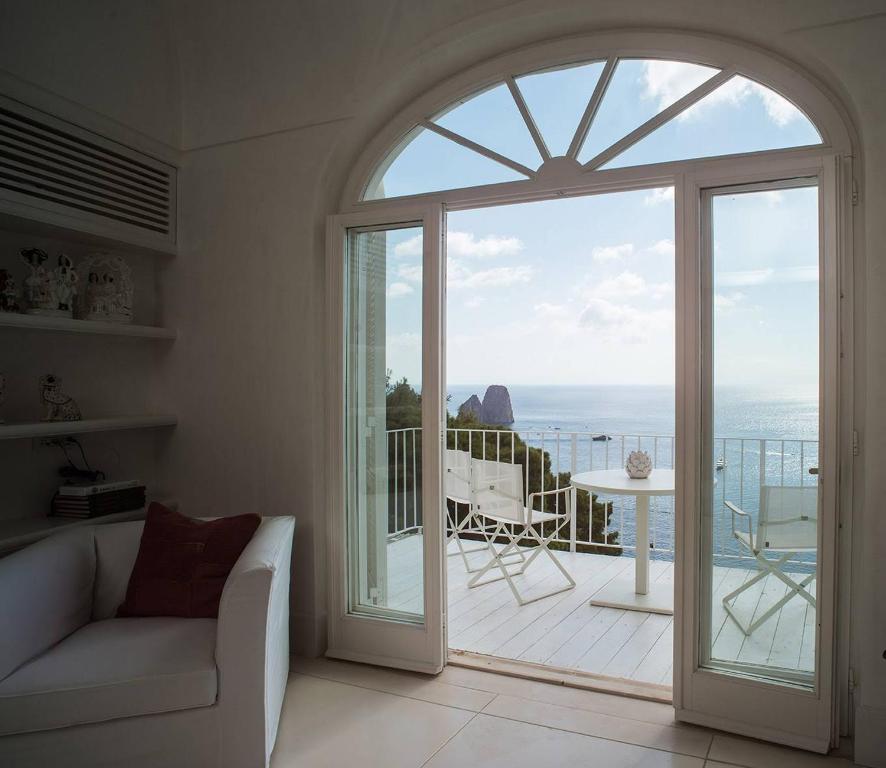 Zdjęcie z galerii obiektu Villa Coccodrilla by MyVillaCollection w mieście Capri
