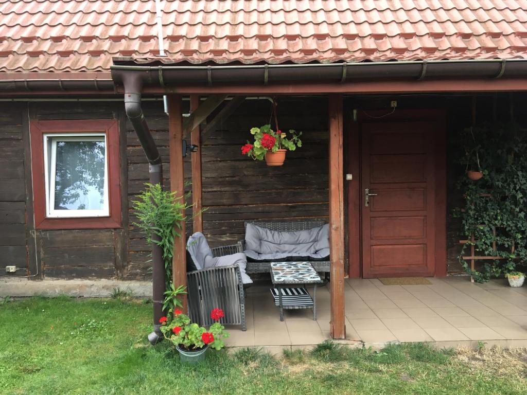 Vonkajšia záhrada v ubytovaní Apartament Augustów