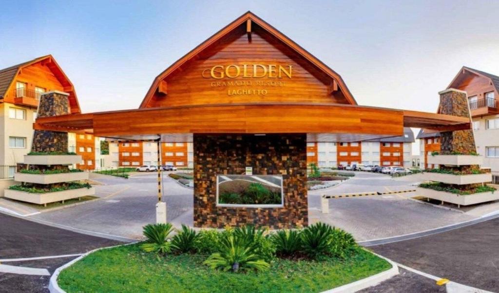 a rendering of the exterior of a hotel at Quarto familia Golden Gramado Resort Laghetto in Gramado