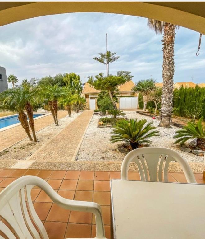 Holiday home Habitaciones con piscina y jacuzzi, Playa Honda ...
