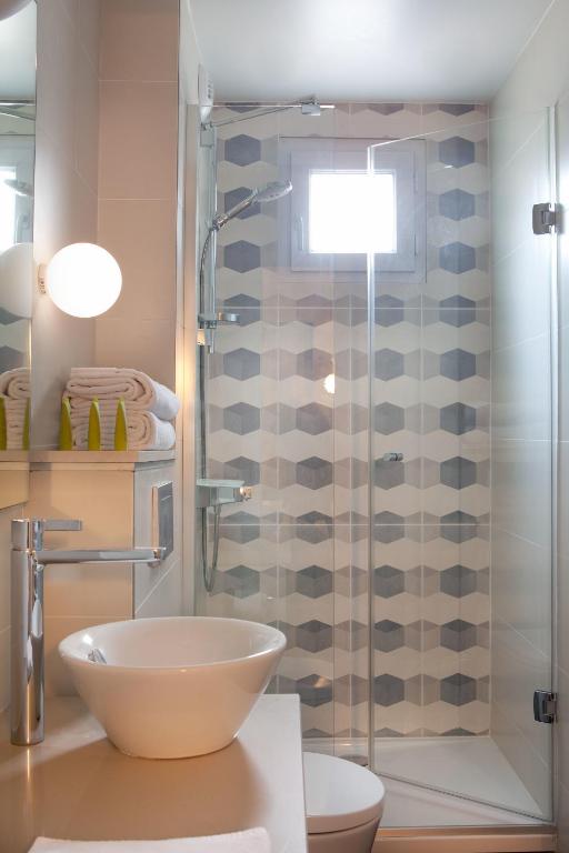 Hotel Yllen Eiffel - Resim 40