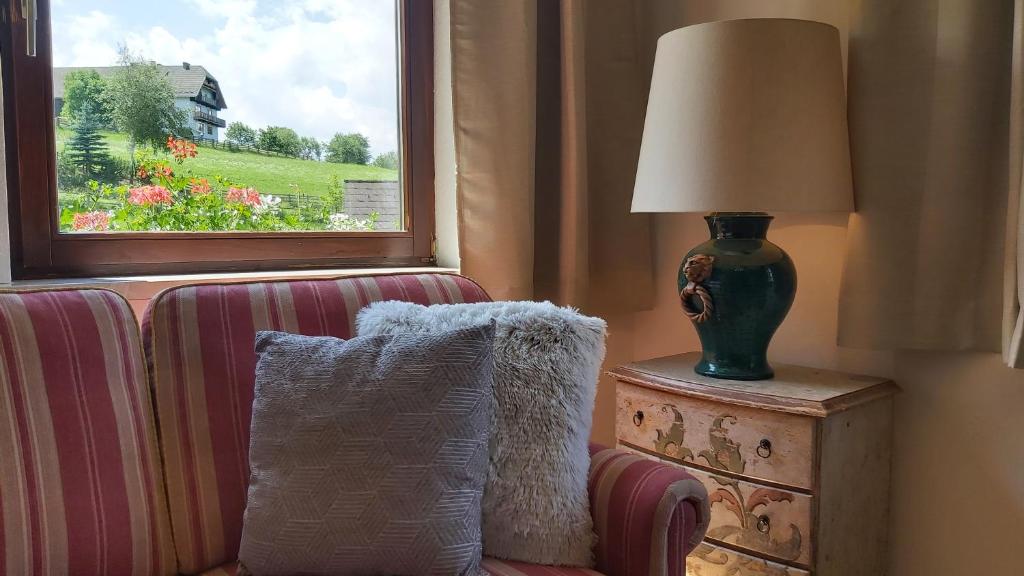 Posezení v ubytování Ferienhaus SCHWEIZER Hof