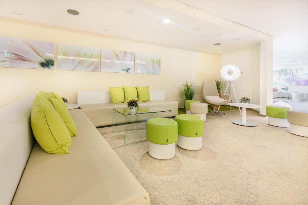 Posezení v ubytování Garner Hotel Erlangen Süd by IHG
