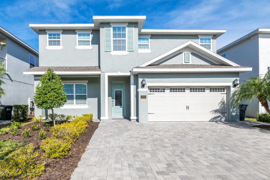 Modern Home With Private Pool near Disney with Resort Amenities by