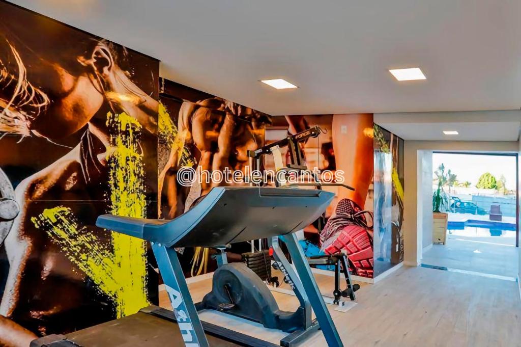 Fitness centrum a/nebo fitness zařízení v ubytování Hotel Encantos de Itaperapuã