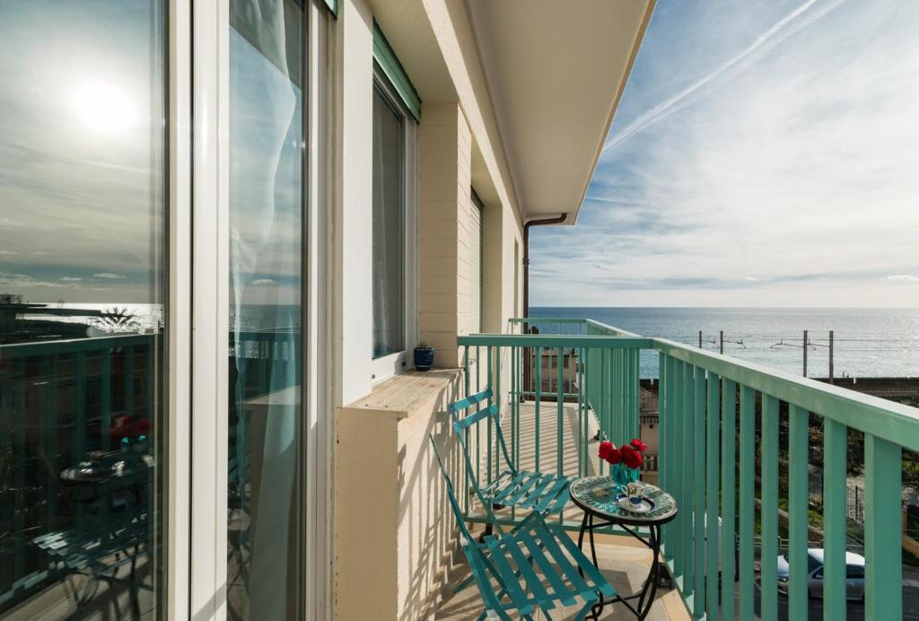 Балкон или тераса в Casa Acqua Marina - 1 min from the sea, Wi-Fi & Air Conditioning, Sea View Balcony