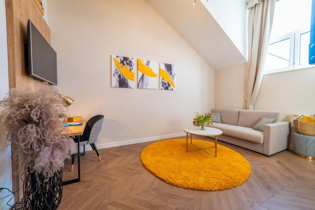 Telewizja i/lub zestaw kina domowego w obiekcie Hotel Mazurski Raj