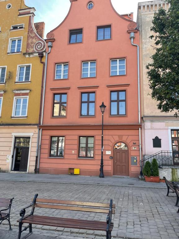 Budova, v ktorej sa apartmán nachádza