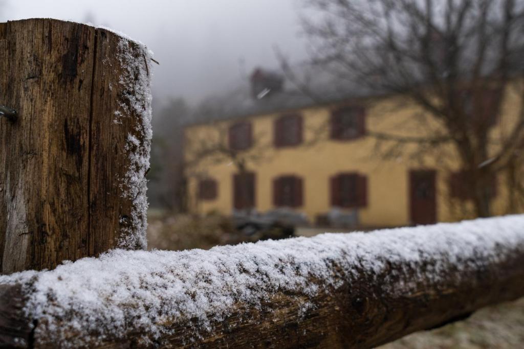 Gite Auberge Les Cascades v zimě