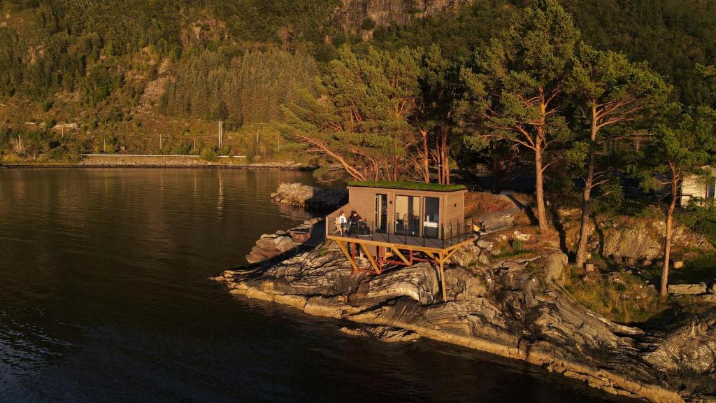 a house on the edge of a body of water at Ocean View Stad in Barmen