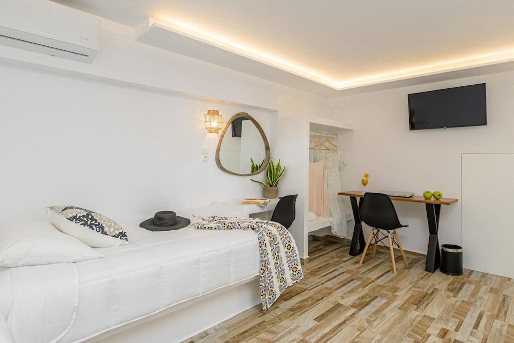 Posteľ alebo postele v izbe v ubytovaní Naxian Nest 2BR Apart Near Beach - Semi Basement