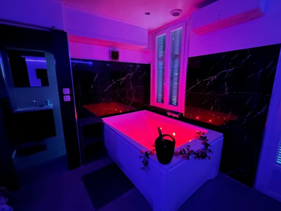 Ein Badezimmer in der Unterkunft Luxury Dreams Balneo