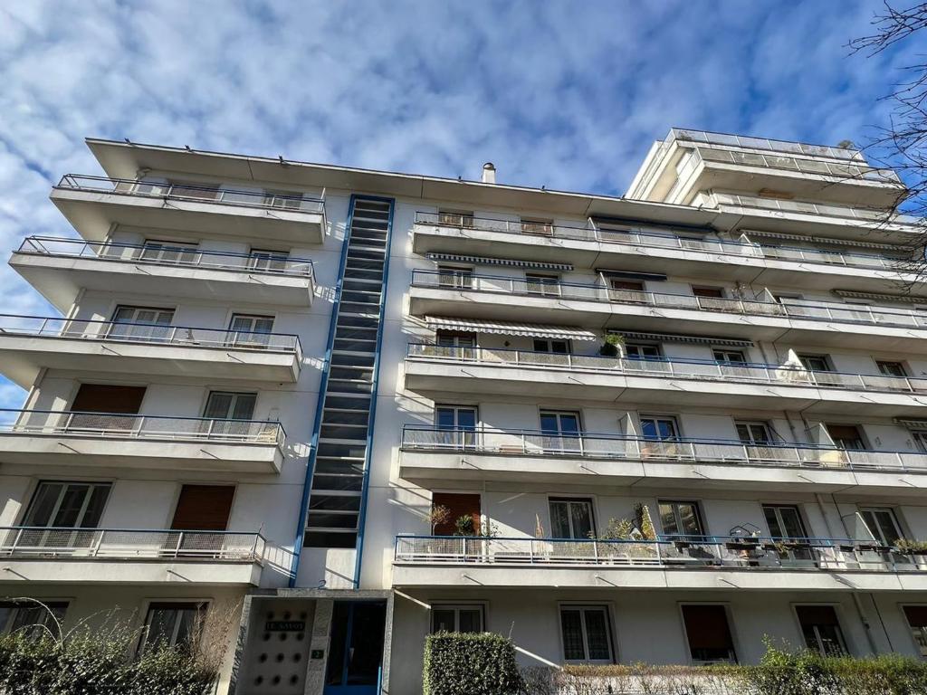 Budova, v ktorej sa apartmán nachádza