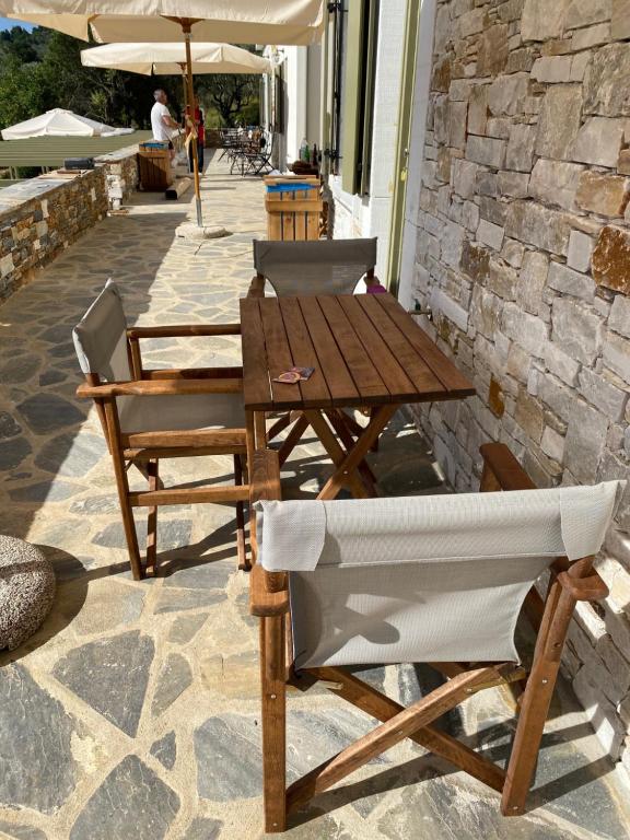 Restaurace v ubytování Agrielia Seafront Katigiorgis, Agios Georgios, Pelion