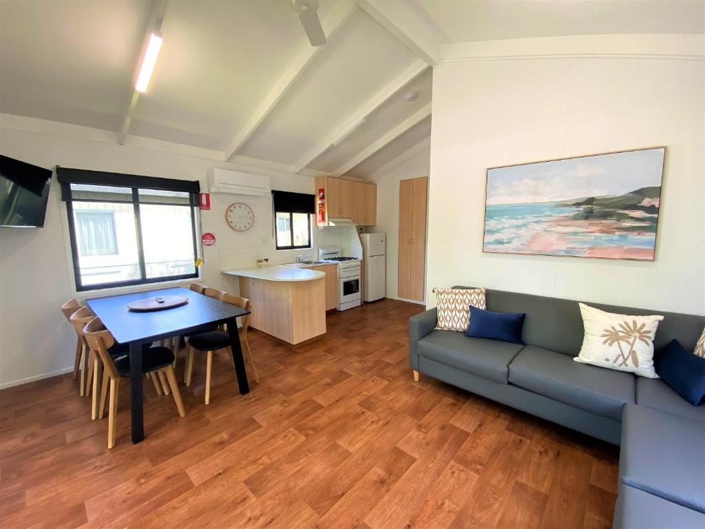 Kuchyň nebo kuchyňský kout v ubytování BIG4 Ingenia Holidays Inverloch