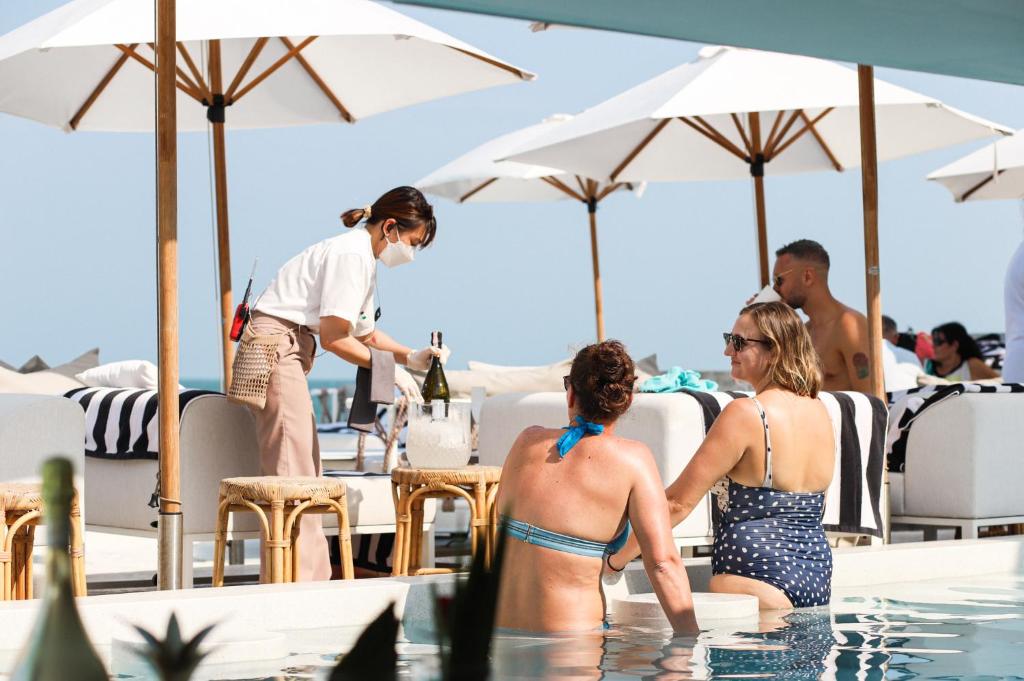 Sundance Dayclub Hua Hin - Resim 36