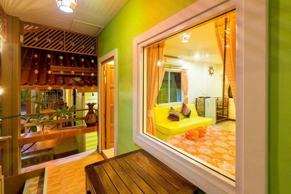 Posezení v ubytování Naengnoi resort kohlarn