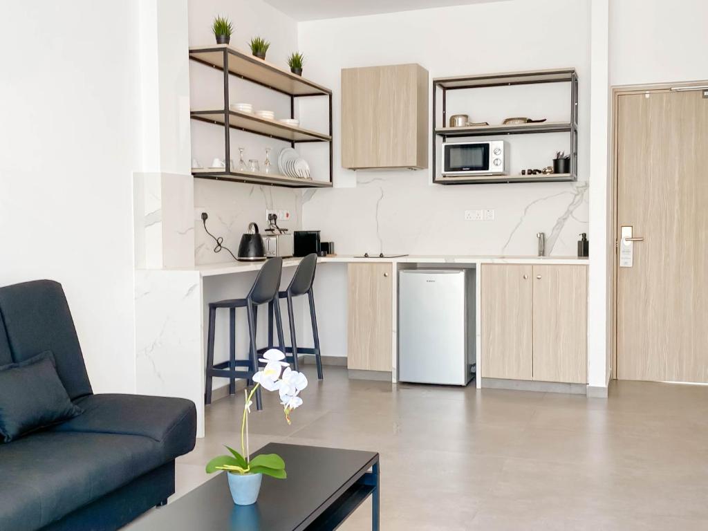 Caramela Luxury Apts - Twin Room - Disability Access