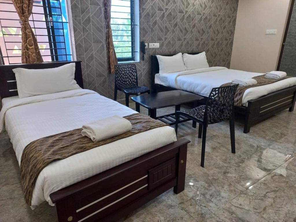 HOTEL GRAND SAPPHIRE - Housity