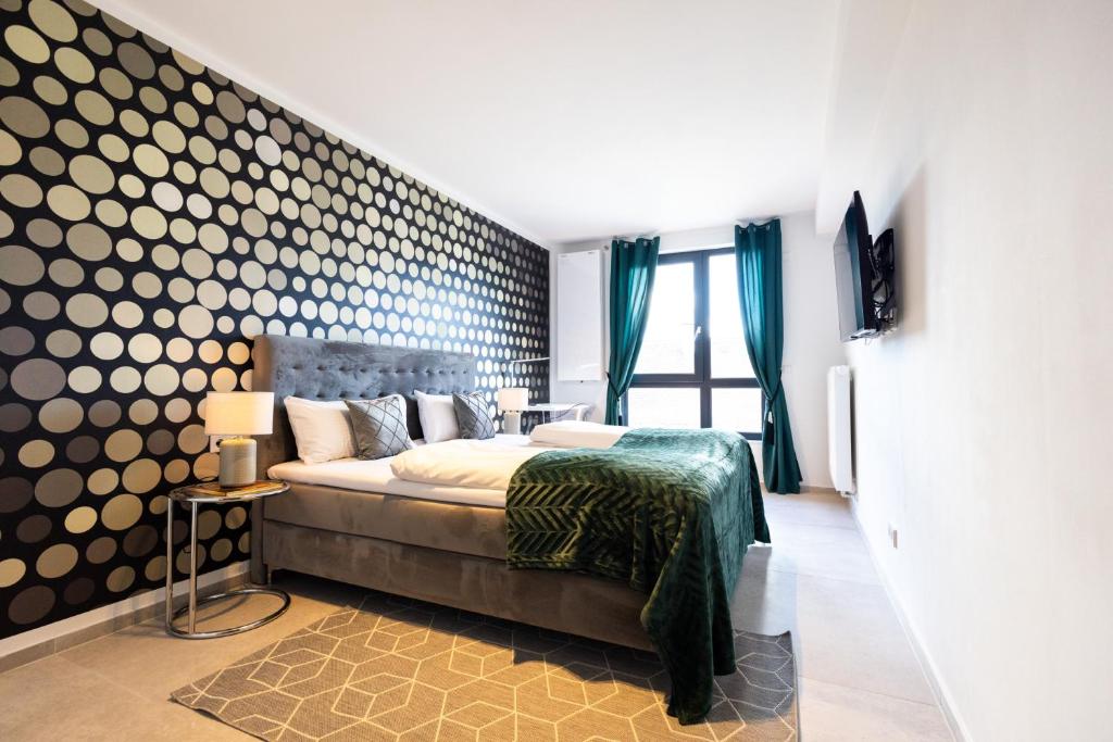 
Penthouse with Roof Top
