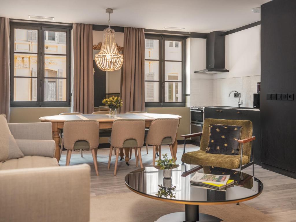 
Two-Bedroom Apartment
