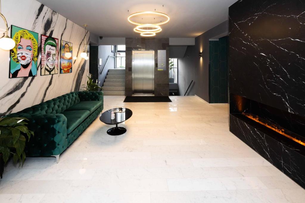 THE Penthouse at Eco Smart Apartments - Resim 34