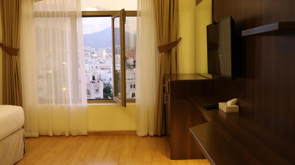 Nespecifikovaný výhled na hory nebo výhled na hory při pohledu z hotelu