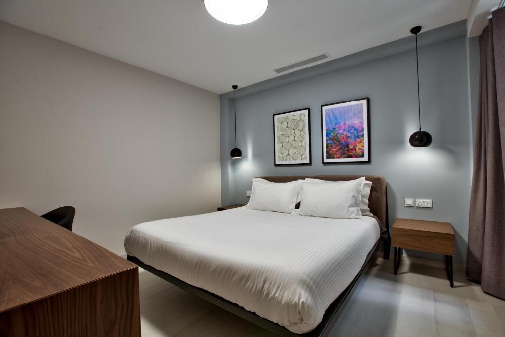 Sea Front Spacious Valletta Views Apartments - 16