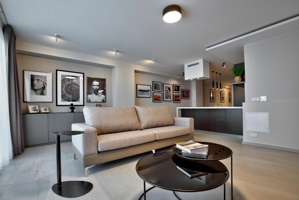 Sea Front Spacious Valletta Views Apartments - 5