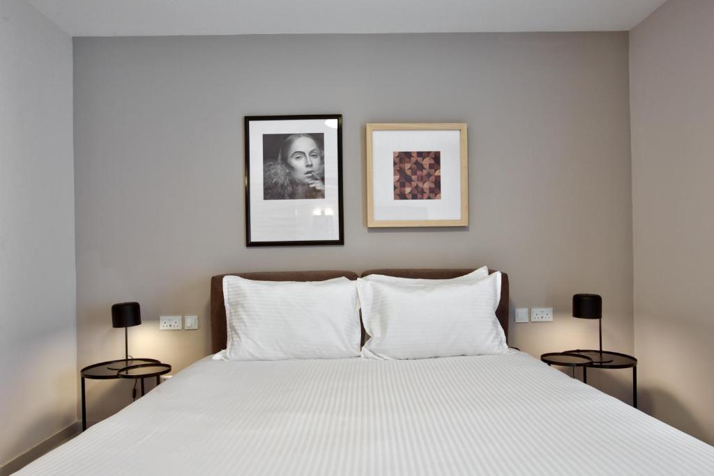 Sea Front Spacious Valletta Views Apartments - 11